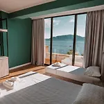 Inn Hotel