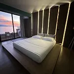 Hotel Inn Hotel 4*