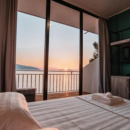 Hotel Inn Hotel 4*